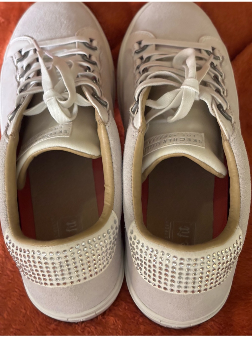 Skechers Street Los Angeles, Rise Fit line, Women’s size 10, Off-White color. - Picture 11 of 11
